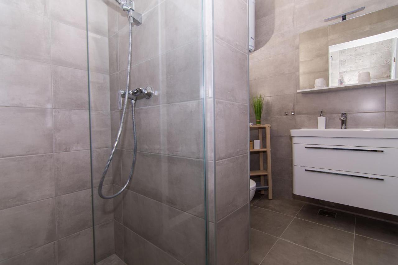Apartments Lumini Трогир Экстерьер фото