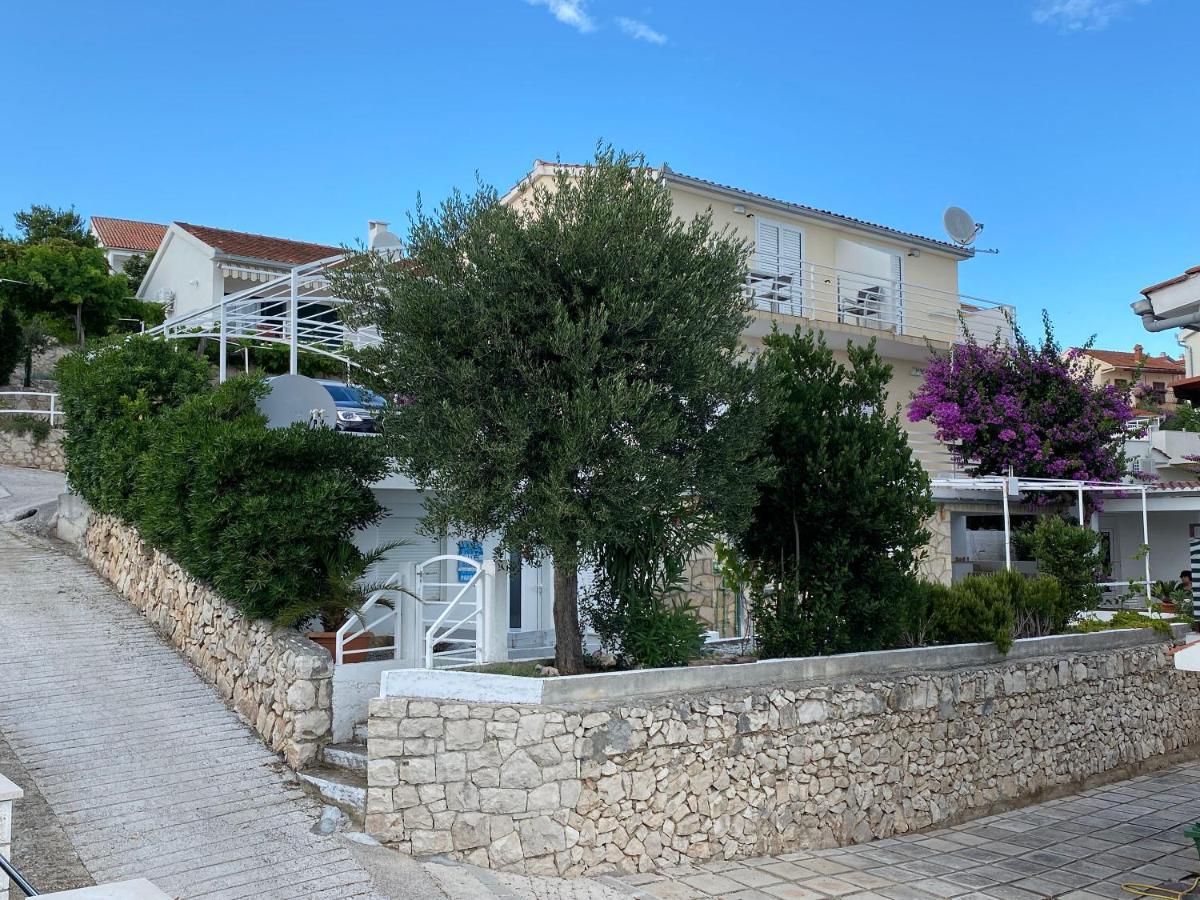 Apartments Lumini Трогир Экстерьер фото
