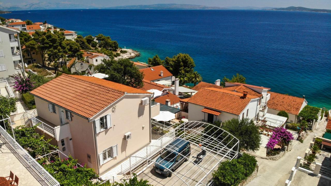 Apartments Lumini Трогир Экстерьер фото